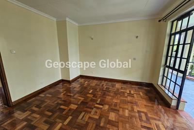 4 Bed House with En Suite in Runda - 4