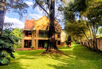 5 Bed House with En Suite in Karen - 3