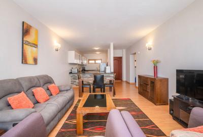 Furnished 1 Bed Apartment with En Suite at School Lane