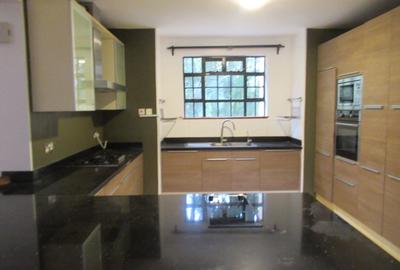 4 Bed Villa with En Suite at Runda - 4