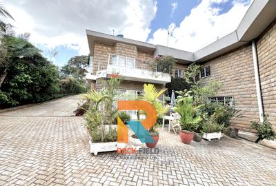 Serviced 2 Bed Apartment with En Suite in Muthaiga