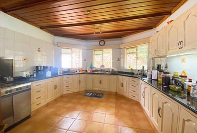 4 Bed House with En Suite in Kitisuru