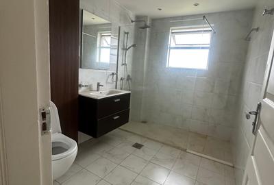 1 Bed Apartment with En Suite in Westlands Area