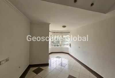 4 Bed House with En Suite in Runda - 2