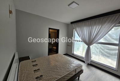 3 Bed Apartment with En Suite in Riverside - 4