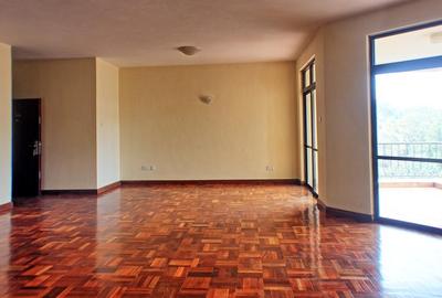 3 Bed Apartment with En Suite in Rhapta Road