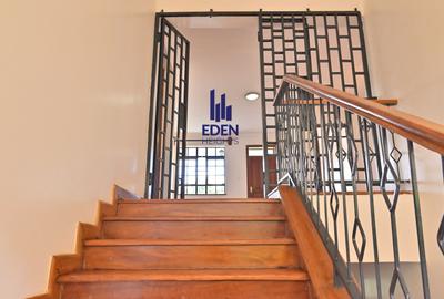 4 Bed Townhouse with En Suite in Kitisuru - 4
