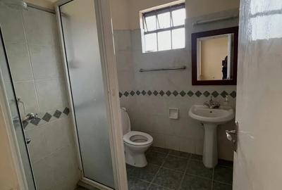 3 Bed Apartment with Parking in Kilimani - 4