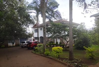 4 Bed House with En Suite in Kitisuru