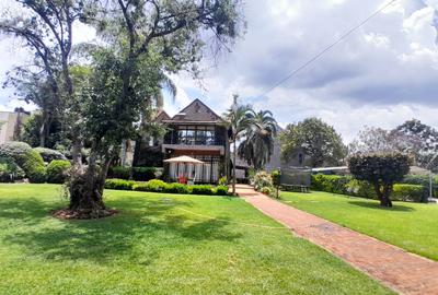 1 Bed House with En Suite at Lavington - 3