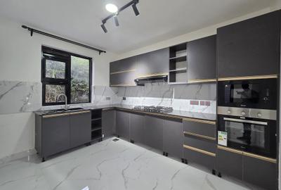 5 Bed Townhouse with En Suite in Ruiru - 4