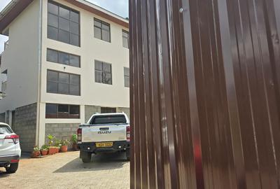 2 Bed Apartment with En Suite in Runda