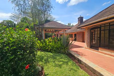 4 Bed House with En Suite in Karen - 2