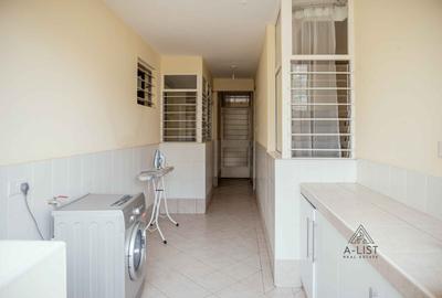 Furnished 2 Bed Apartment with En Suite at 6Th Parklands