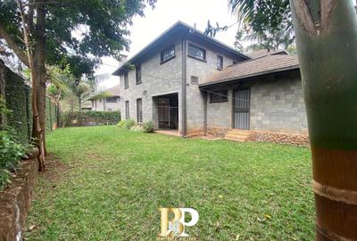 4 Bed Townhouse with En Suite in Spring Valley - 3