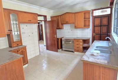 4 Bed Townhouse with En Suite at Lavington Green - 4