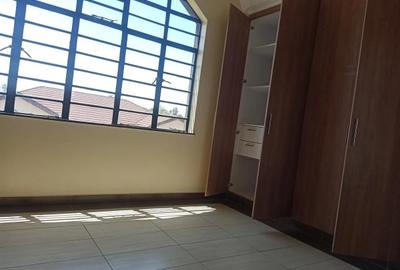 3 Bed Townhouse with En Suite in Kiambu Road