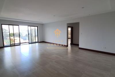 3 Bed Apartment with En Suite in Rhapta Road