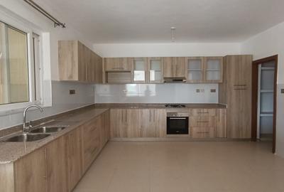 3 Bed Apartment with En Suite in Westlands Area - 3