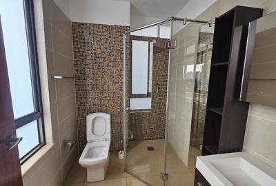 3 Bed Apartment with En Suite in Westlands Area - 2