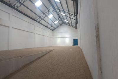 5,800 ft² Warehouse in Eastern ByPass