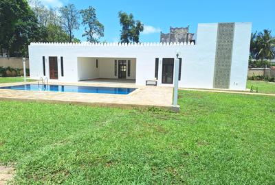 4 Bed Villa at Diani Beach Road