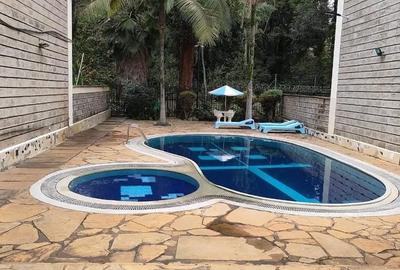 4 Bed Townhouse with En Suite at Brookside