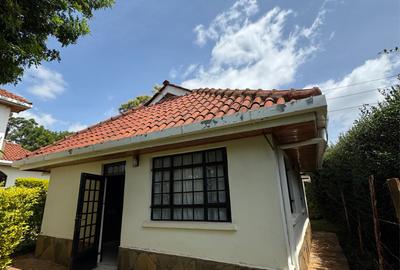 1 Bed House with En Suite at Elias