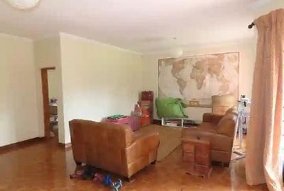 5 Bed Townhouse with En Suite in Karen - 2