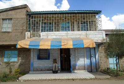 4 Bed House with En Suite in Komarock - 4