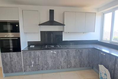 4 Bed Apartment with En Suite in Westlands Area