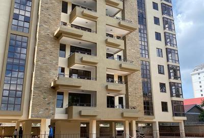 Serviced 3 Bed Apartment with En Suite in Kileleshwa