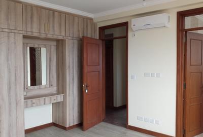 4 Bed Apartment with En Suite at Parklands Estate Nairobi