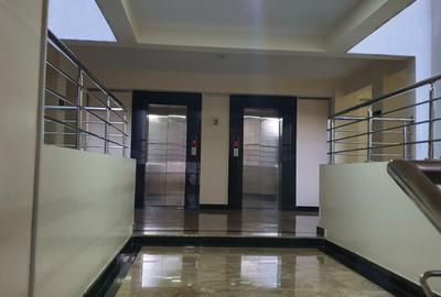 Serviced 3 Bed Apartment with En Suite in Riverside