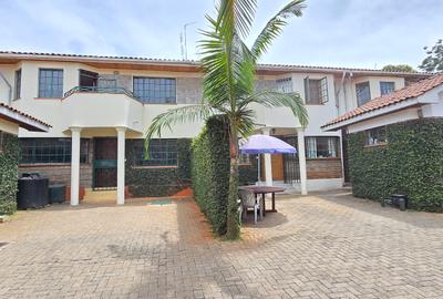 5 Bed Townhouse with En Suite at Mandera Road