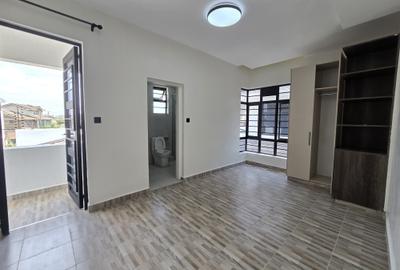 4 Bed House with En Suite in Membley - 3