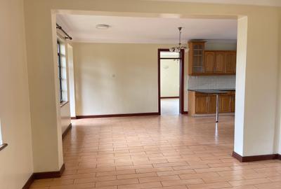 3 Bed Townhouse with En Suite in Lavington