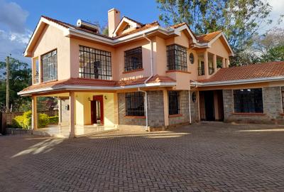 5 Bed Townhouse with En Suite at Convent Drive