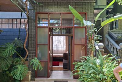 1 Bed House with En Suite in Runda - 2