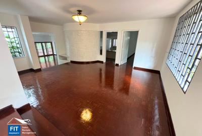 4 Bed Villa with En Suite in Muthaiga