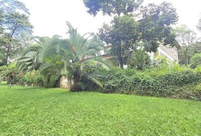 5 Bed House with En Suite at Lavington Green