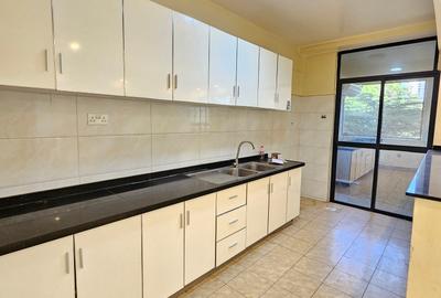 3 Bed Apartment with En Suite in Kileleshwa - 4