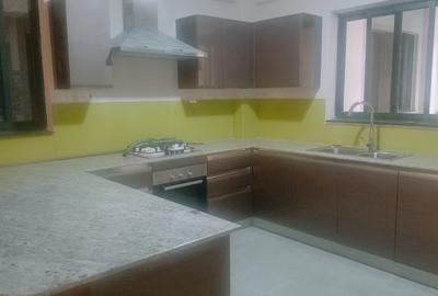 2 Bed Apartment with En Suite in Kileleshwa