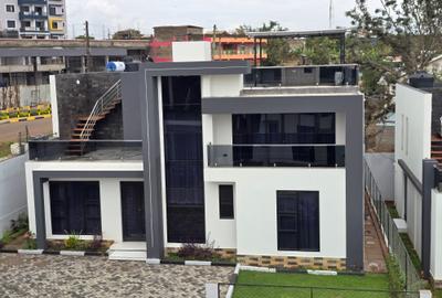 5 Bed House with En Suite at Thika Road