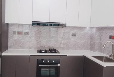 1 Bed Apartment with En Suite in Westlands Area - 4