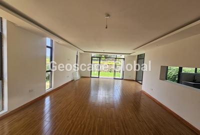 4 Bed Townhouse with En Suite in Kiambu Road - 2