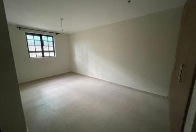 3 Bed Apartment with En Suite in Kitisuru