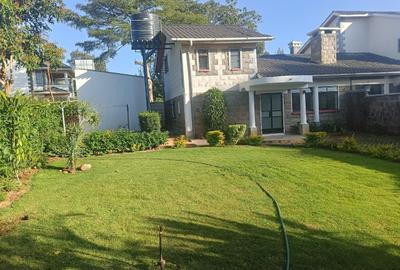 3 Bed Townhouse with En Suite at Muteero - 2