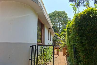 Furnished 2 Bed Apartment with En Suite at Off Egrets Dr - 3