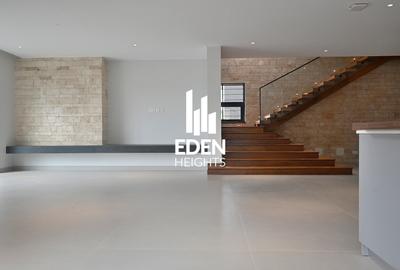 4 Bed Townhouse with En Suite in Loresho - 2